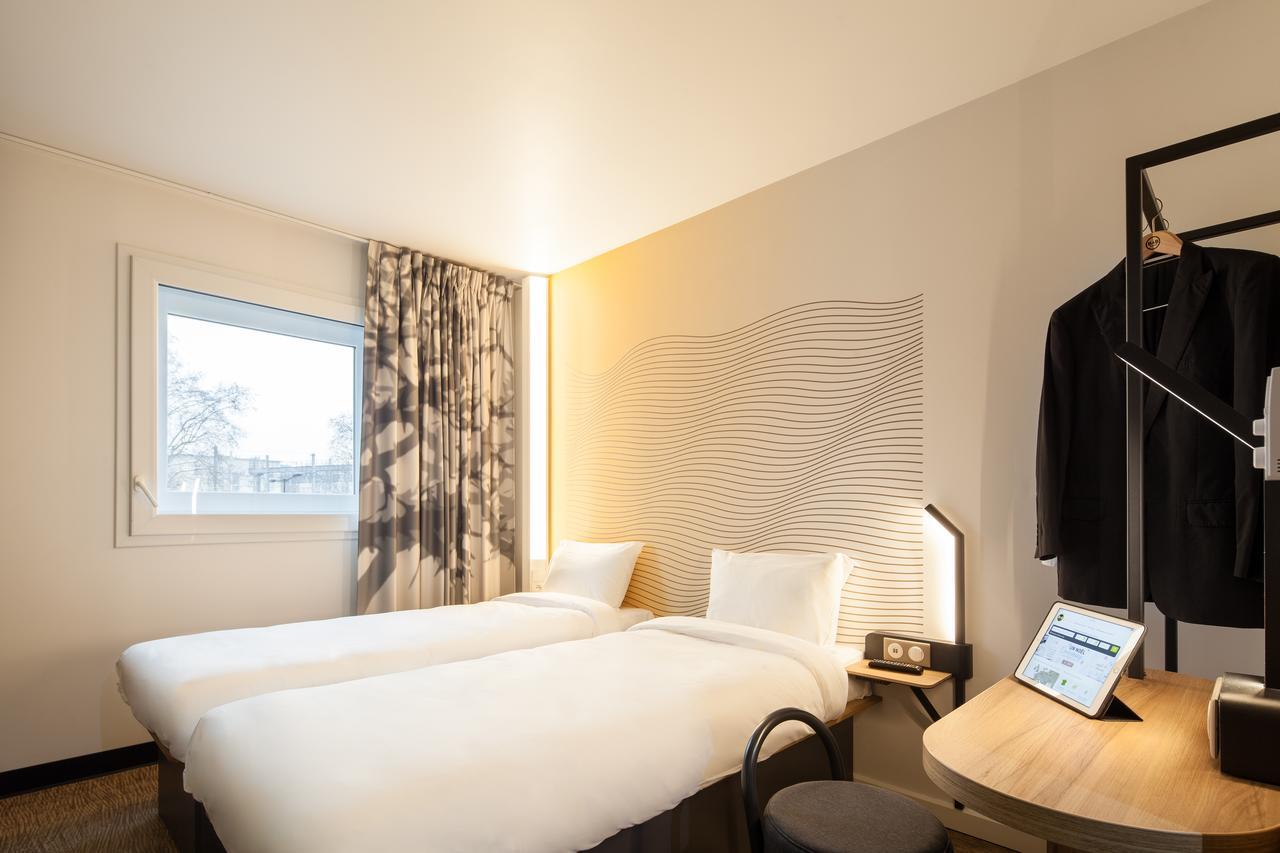 B&B Hotel Nanterre Rueil-Malmaison エクステリア 写真